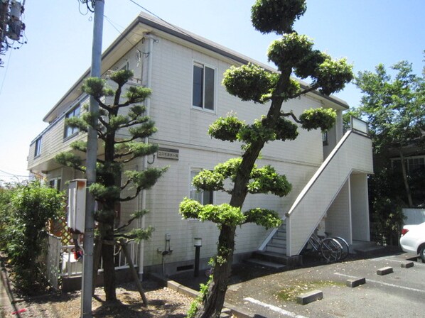 コスモ清水ケ岡の物件外観写真